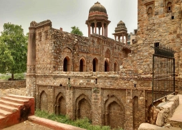 MEHRAULI ARCHEOLOGICAL PARK