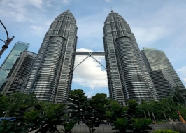 PETRONAS TWIN TOWERS