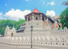 SRI DALADA MALIGAWA TOOTH RELIC TEMPLE